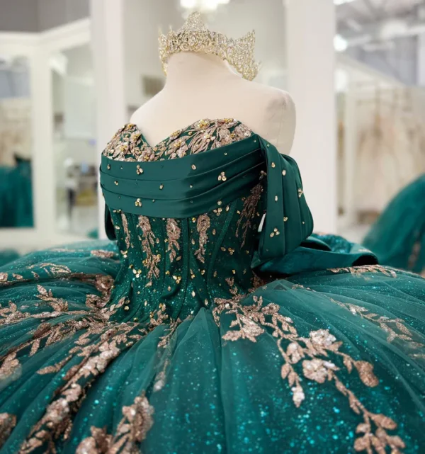 Gorgeous Glittery Tulle Appliqued Quinceanera Dresses Off Shoulder Sweet 16 Party Gowns