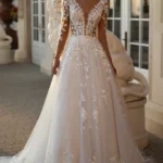 A-Line Low V Neck Long Sleeves Appliques Open Back Tulle Boho Wedding Dress